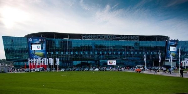 Многофункциональный стадион Ghelamco stadion