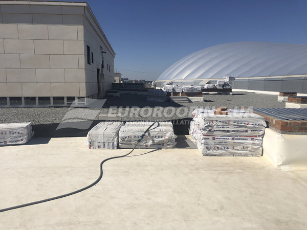 Inverted roof installation NIKOLSKY SHOPPING CENTER