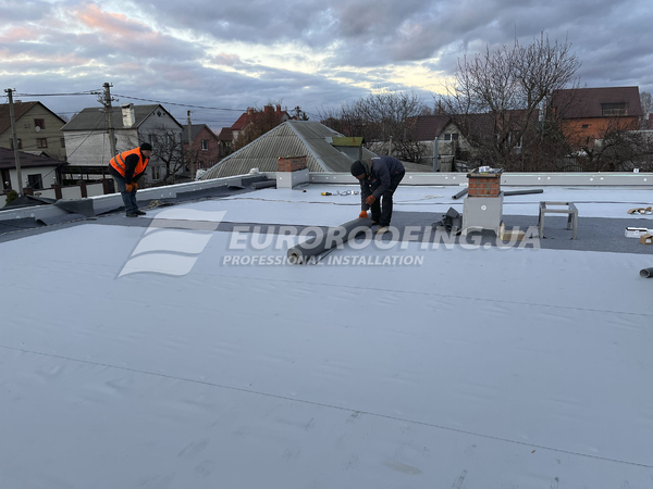 Flat roof installation 21_0165 Private house, Dnipro