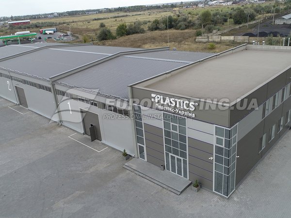 Membrane roofing PLASTICS