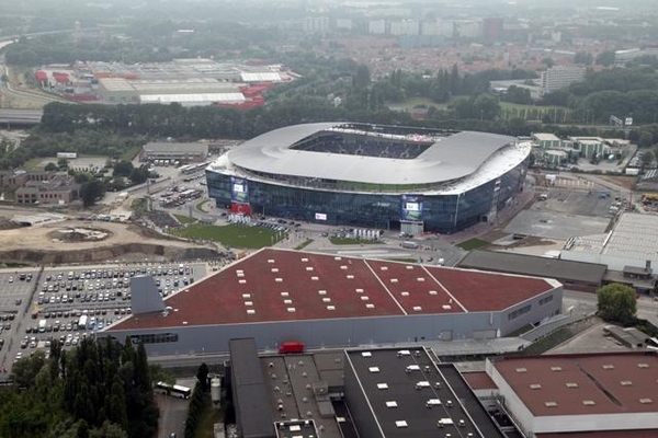 Многофункциональный стадион Ghelamco stadion