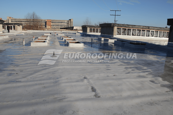 Membrane roof installation Electron