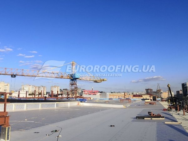 Commercial flat roof of PVC membrane CLASS SHOPPING MALL