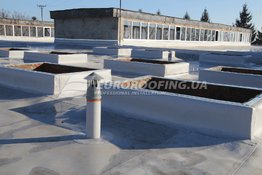 Membrane roof installation Electron