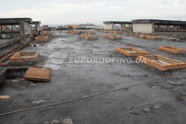 Membrane roof installation Electron